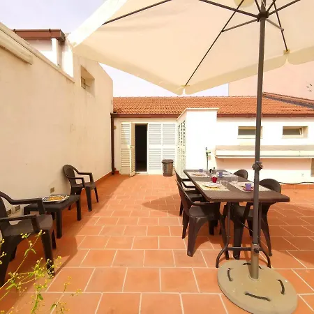 Terrazza Cavour * باري